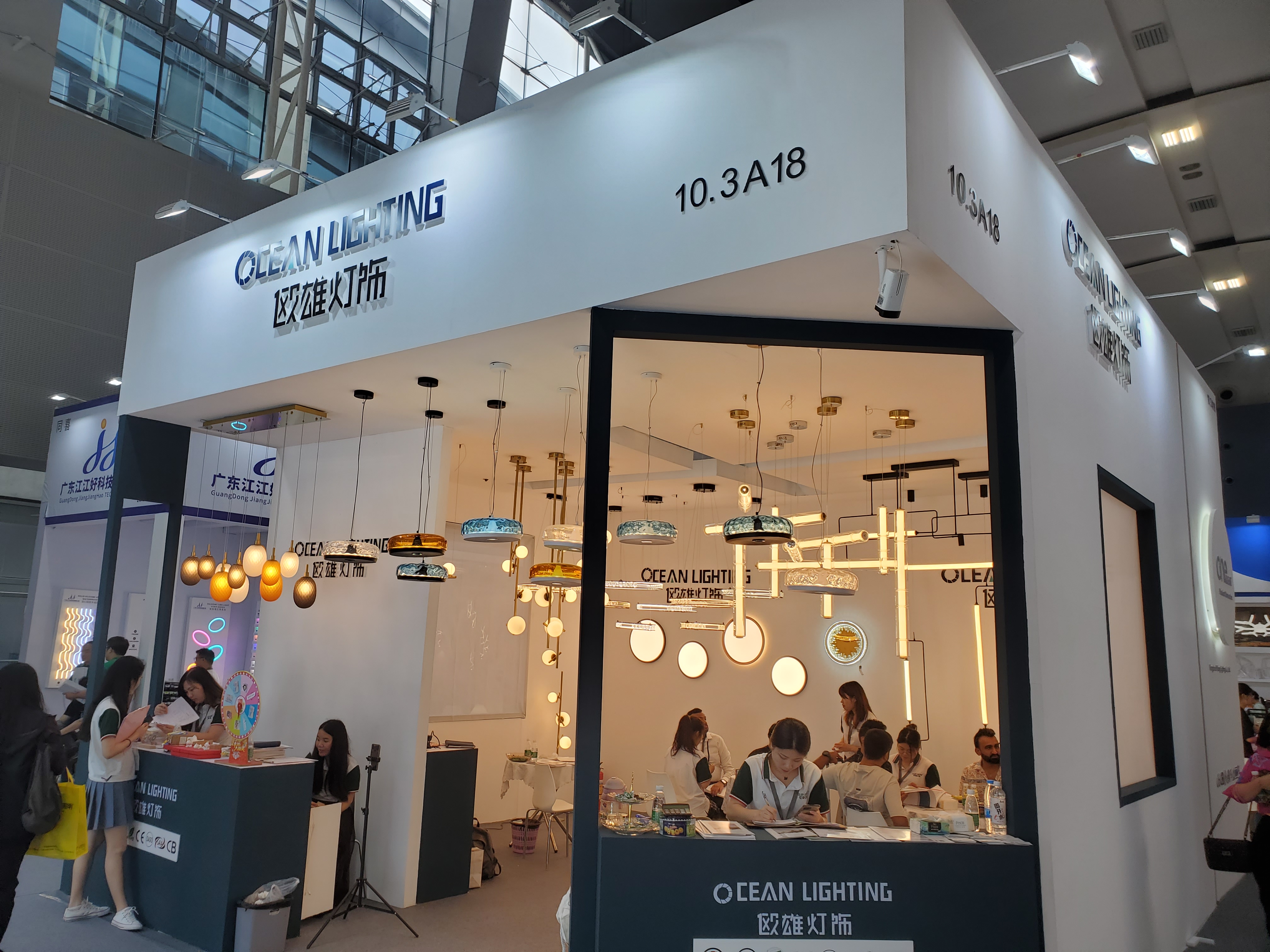 Review of Guangzhou International Lighting Exhibition 